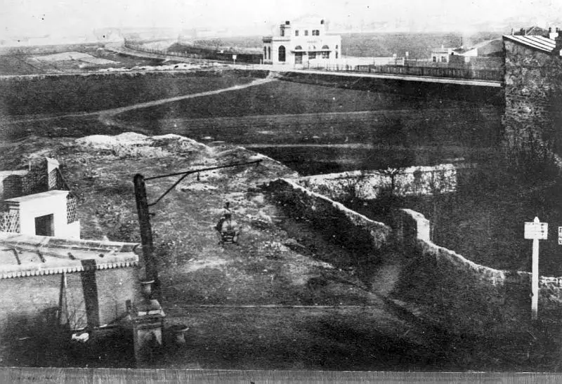 Gare de Courcelles-Levallois (aujourd'hui Pereire-Levallois) en 1854