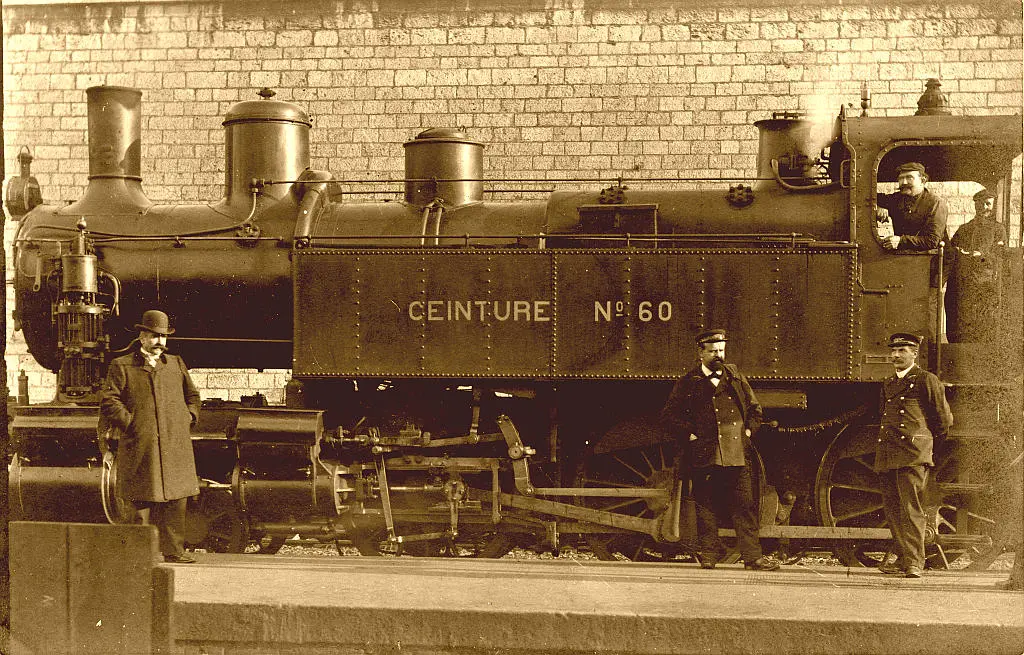 Locomotive numéro 60 au début de sa carrière en gare de Courcelles-Ceinture