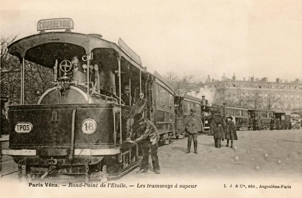 Locomotive à eau chaude de Léon Francq en tête d'un tramway au début du XXe siècle